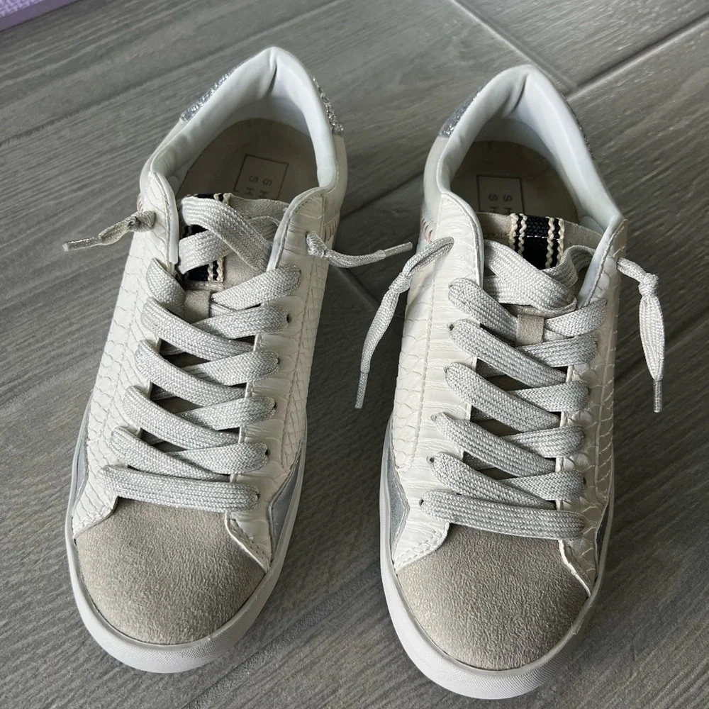 Shu Shop Ruby Sneaker size 7